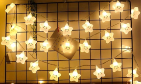LED Lyskæde med Smilende Stjerner til Børn - 1,5 meter